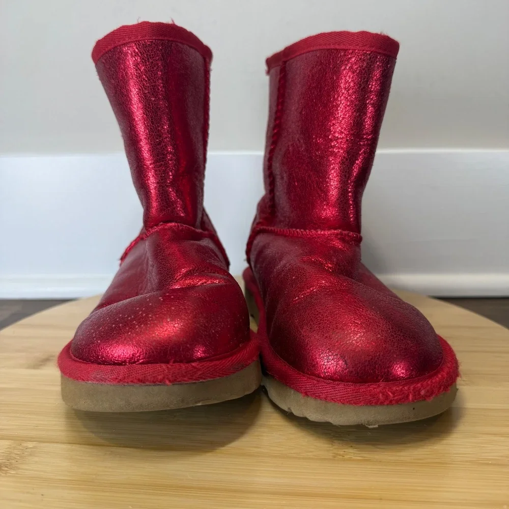 UGG sparkling vibrant